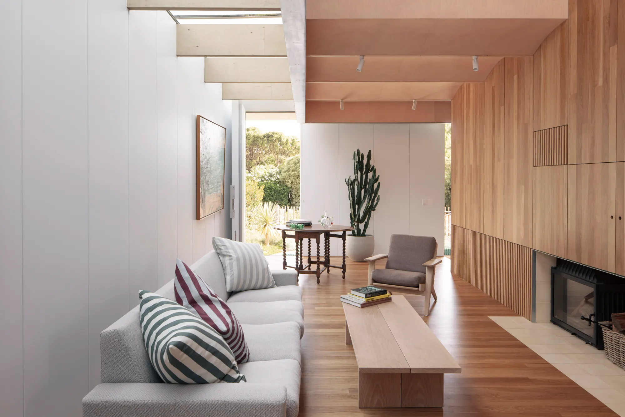 AB House by Office MI—JI. Photography by Ben Hosking