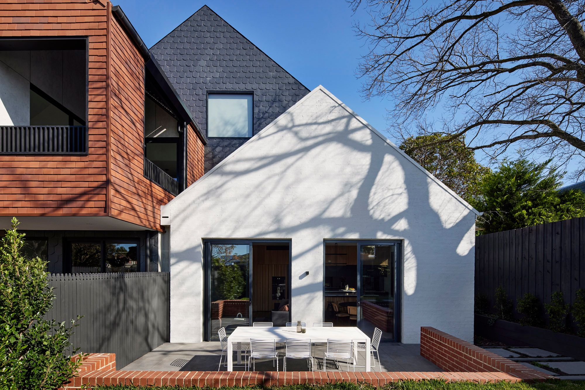 Slate House by Austin Maynard Architects. Apartment outdoor terrace view