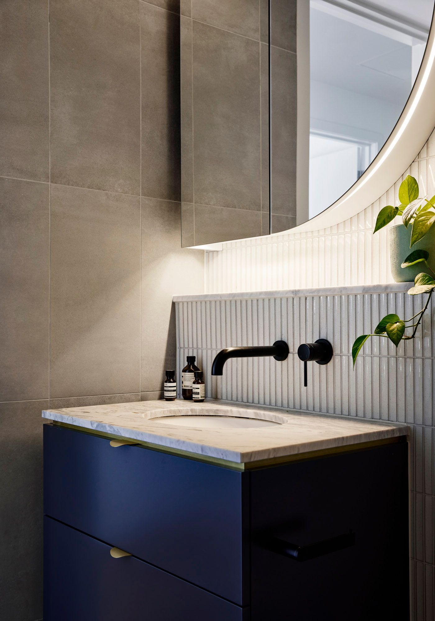 Slate House by Austin Maynard Architects. Detailing of ensuite bathroom vanity