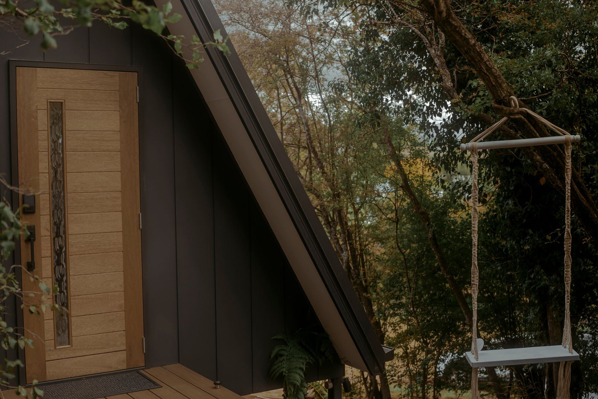 The Eco Cabin Tasmania by Wild Life Environmental. View to entry of cabin.