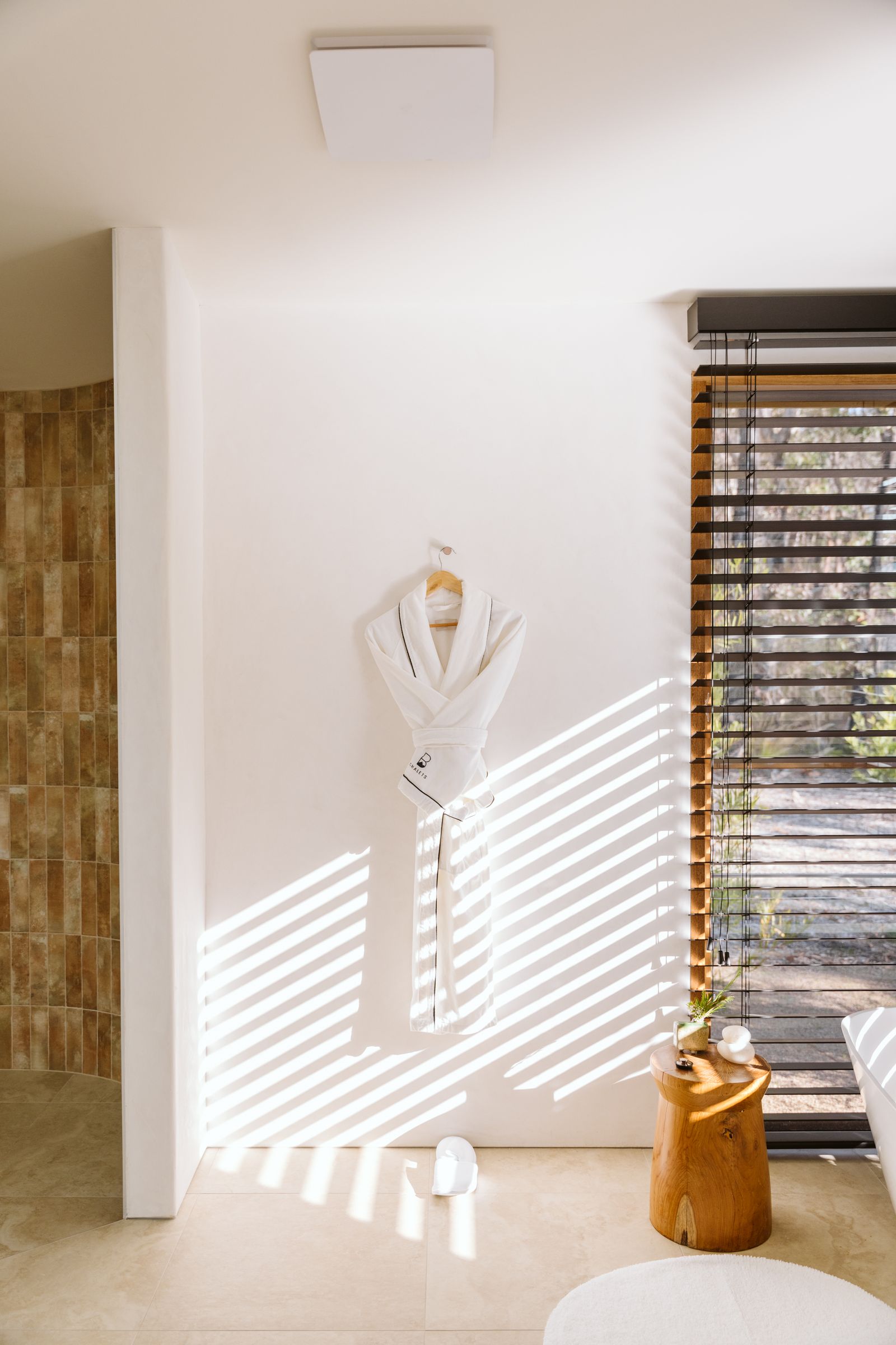 Chalets at Blackheath. Bathroom detailed view. 