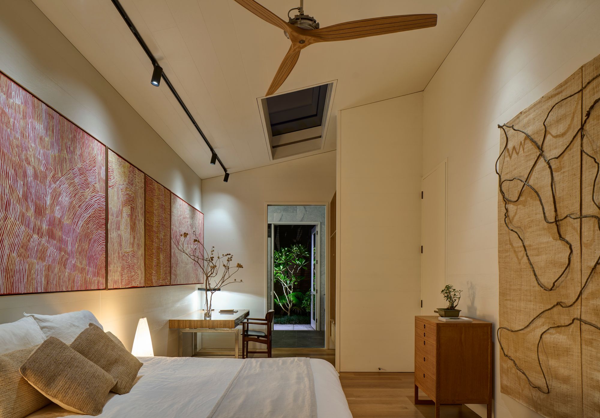 Island House, Lord Howe Island showing bedroom interior