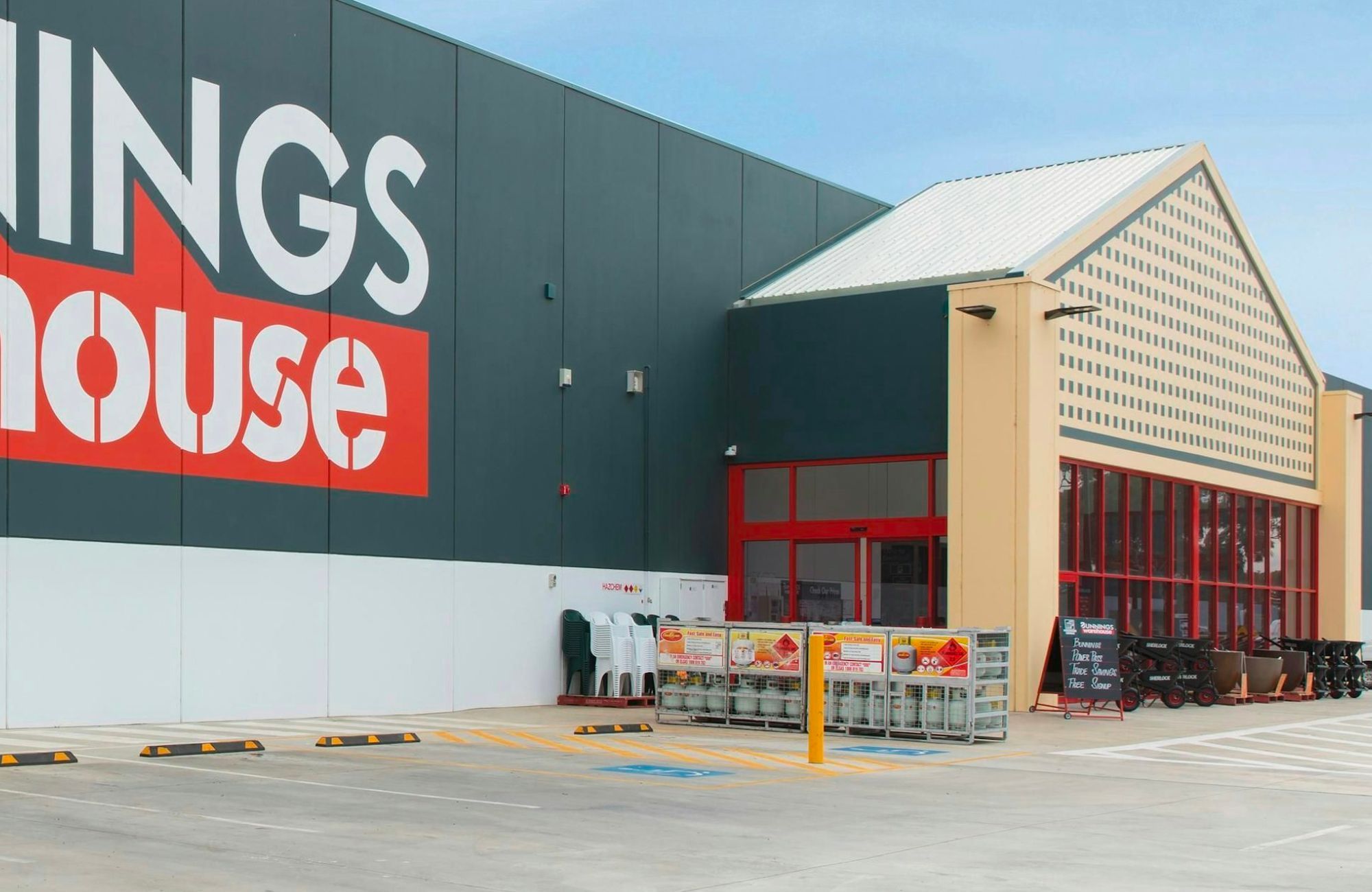 Exterior of a Bunnings store