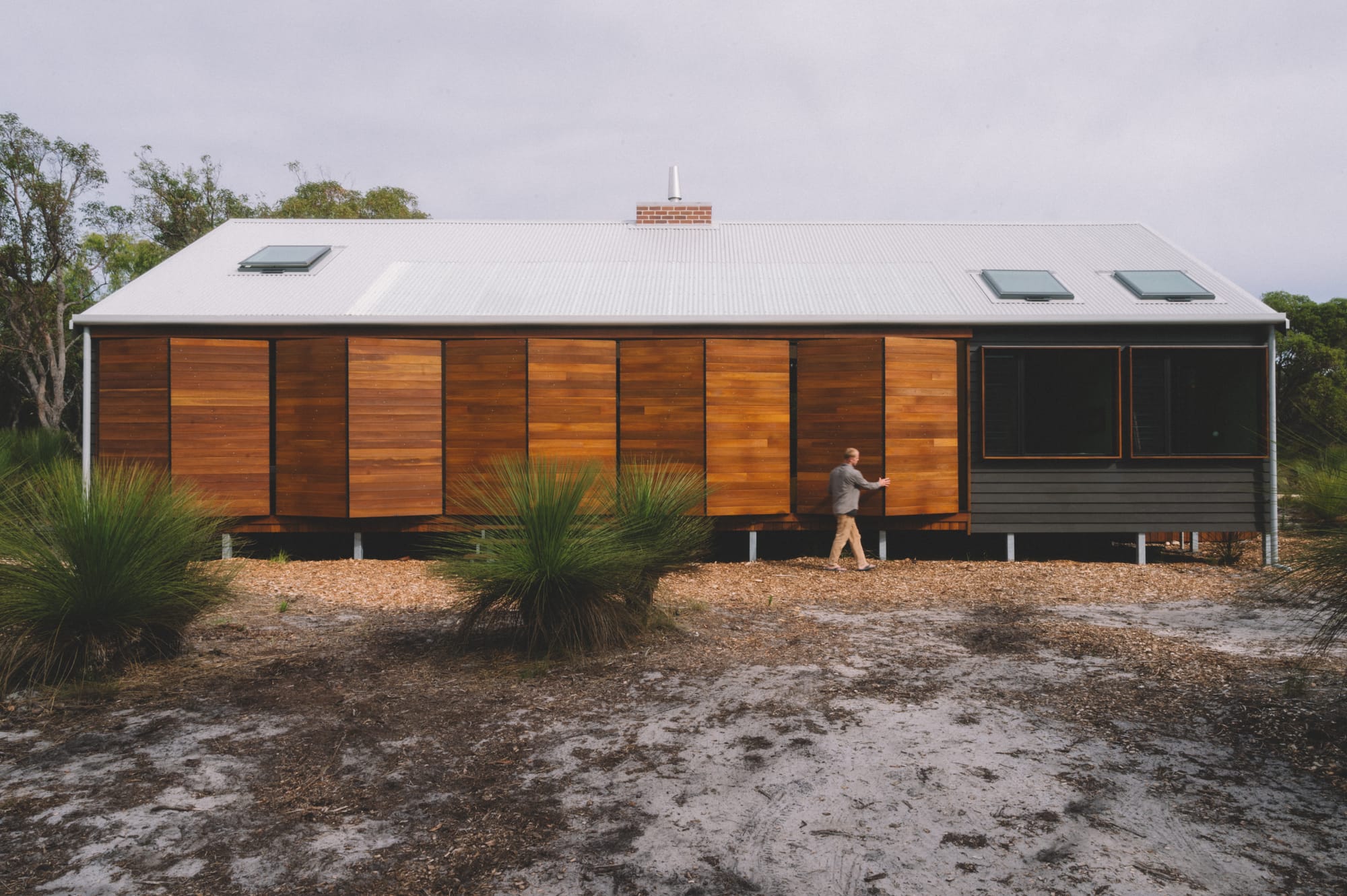 Nullaki House by Bare Architects