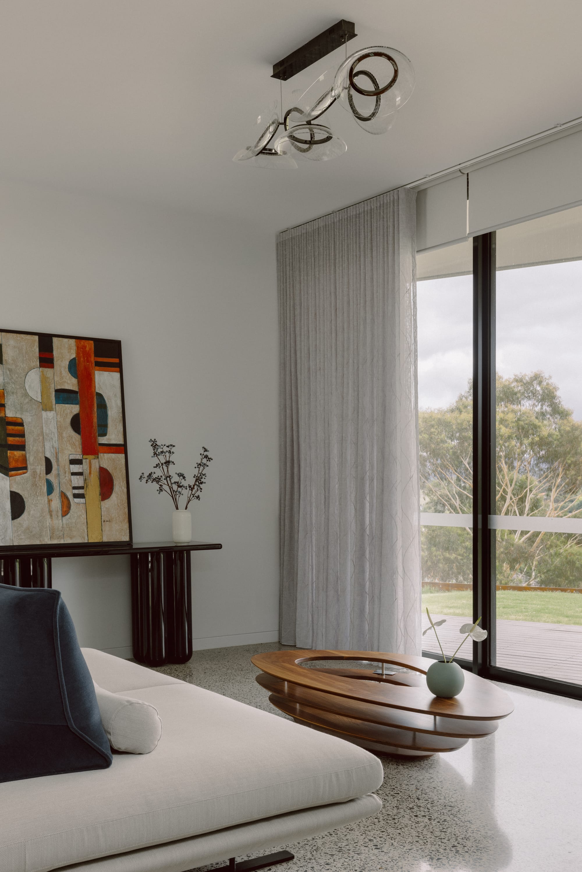 House on the Hill by ENCLAVE Architects. Photography by Elise Scott.